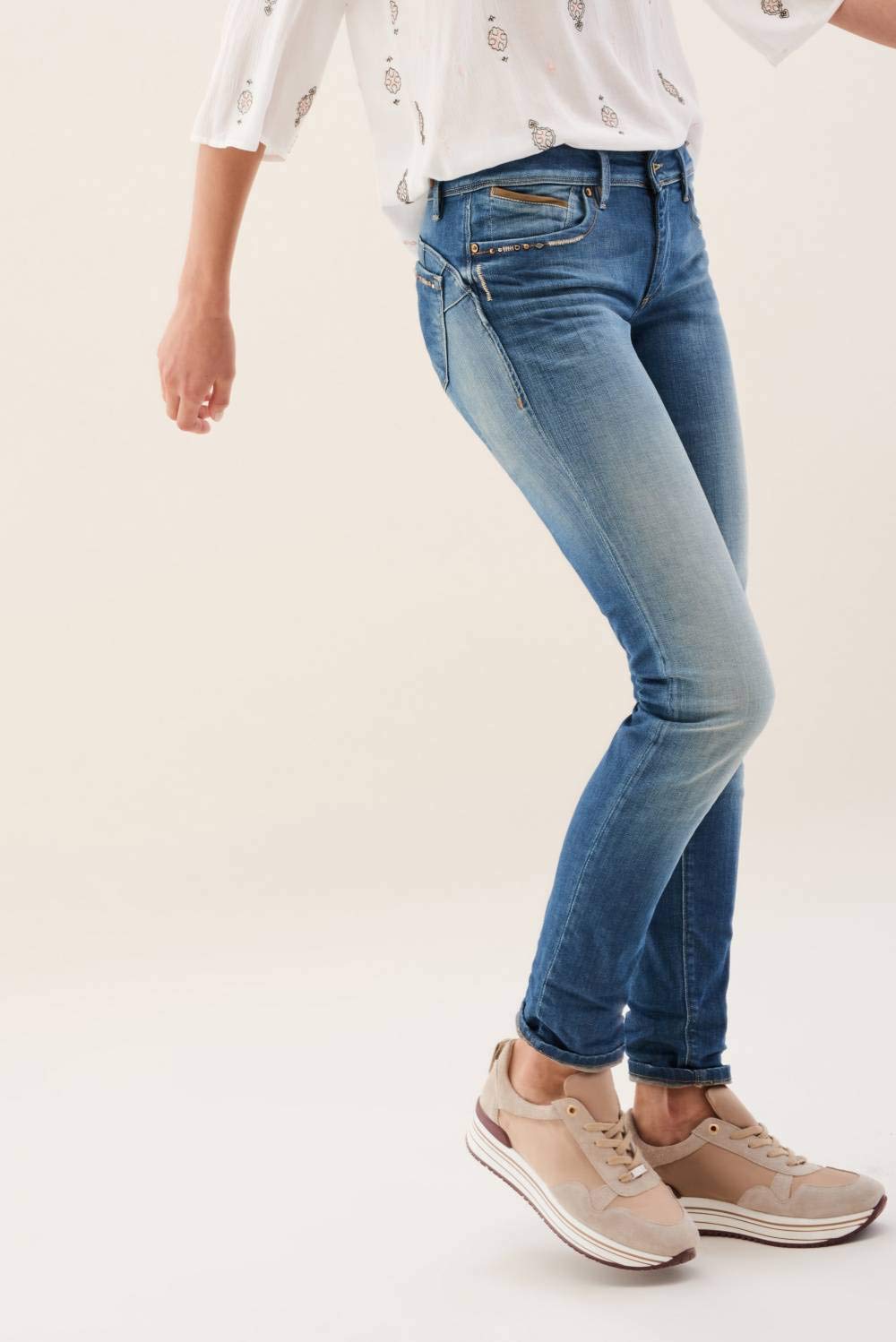 Salsa Jeans Wonder Push Up Slim Fit Jeans mit Nieten